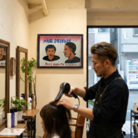アフリカの床屋用看板・アフリカン ヘアスタイル 絵画  長辺60cm （p120-04）（AI生成イメージ）