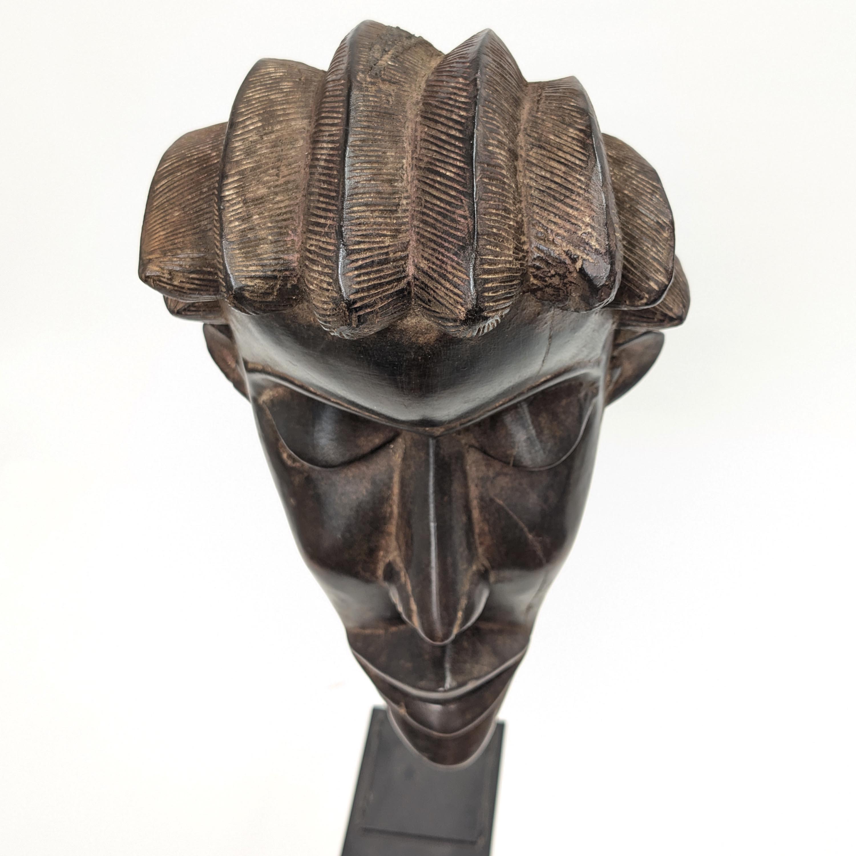 アフリカ　木彫りマスク　バッサ族 ルバのマスク<アフリカの仮面(木彫り)：アフリカ雑貨アザライ