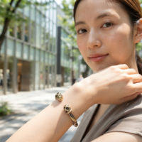 アフリカン メタリック 大型 ブレスレット 金属バングル （r131-15）（AI生成イメージ）