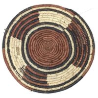 Alternative view of アフリカの水草製 渦巻きトレー なべ敷き （r153-23）