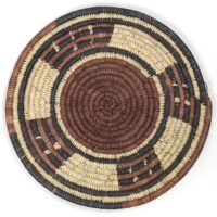 Alternative view of アフリカの水草製 渦巻きトレー なべ敷き （r153-25）