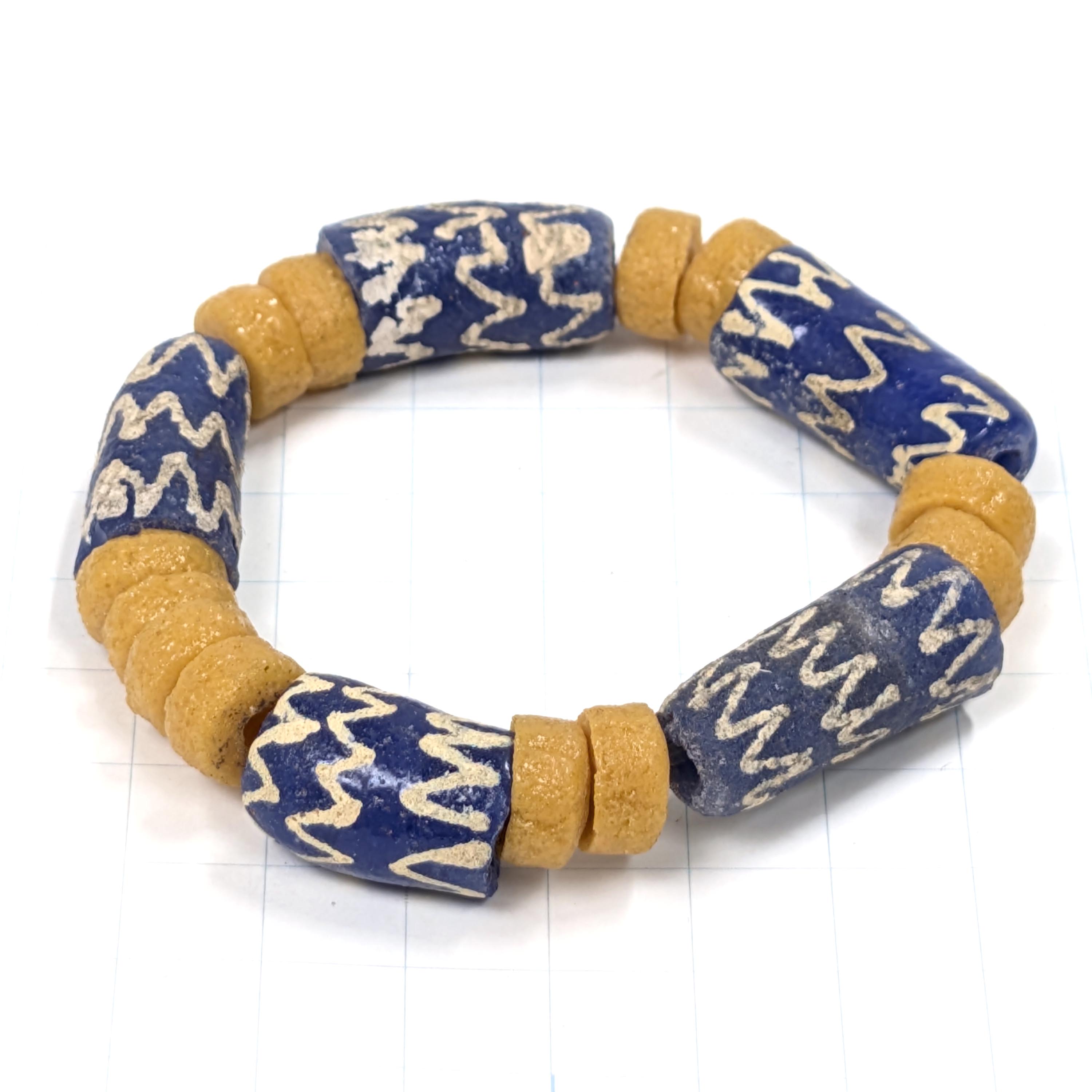 アフリカン  再生ガラスビーズ ブレスレット ゴム芯 （r211-07）