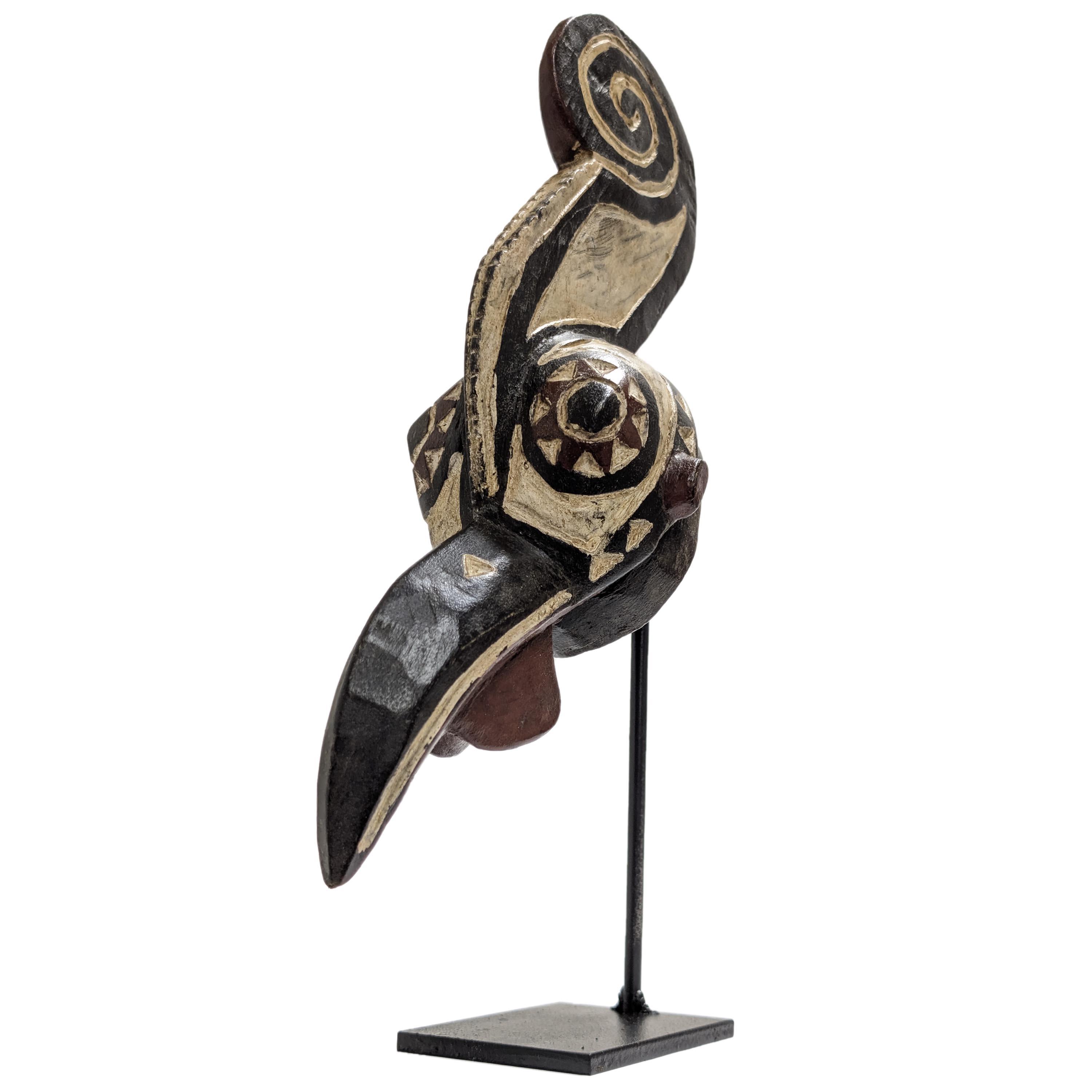 モシ族鳥マスク 33cm スタンド付 アフリカ 仮面 アート （r211-22）