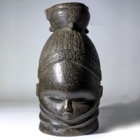 Alternative view of メンデ族 サウェイ ヘルメット型仮面 （r451-25）