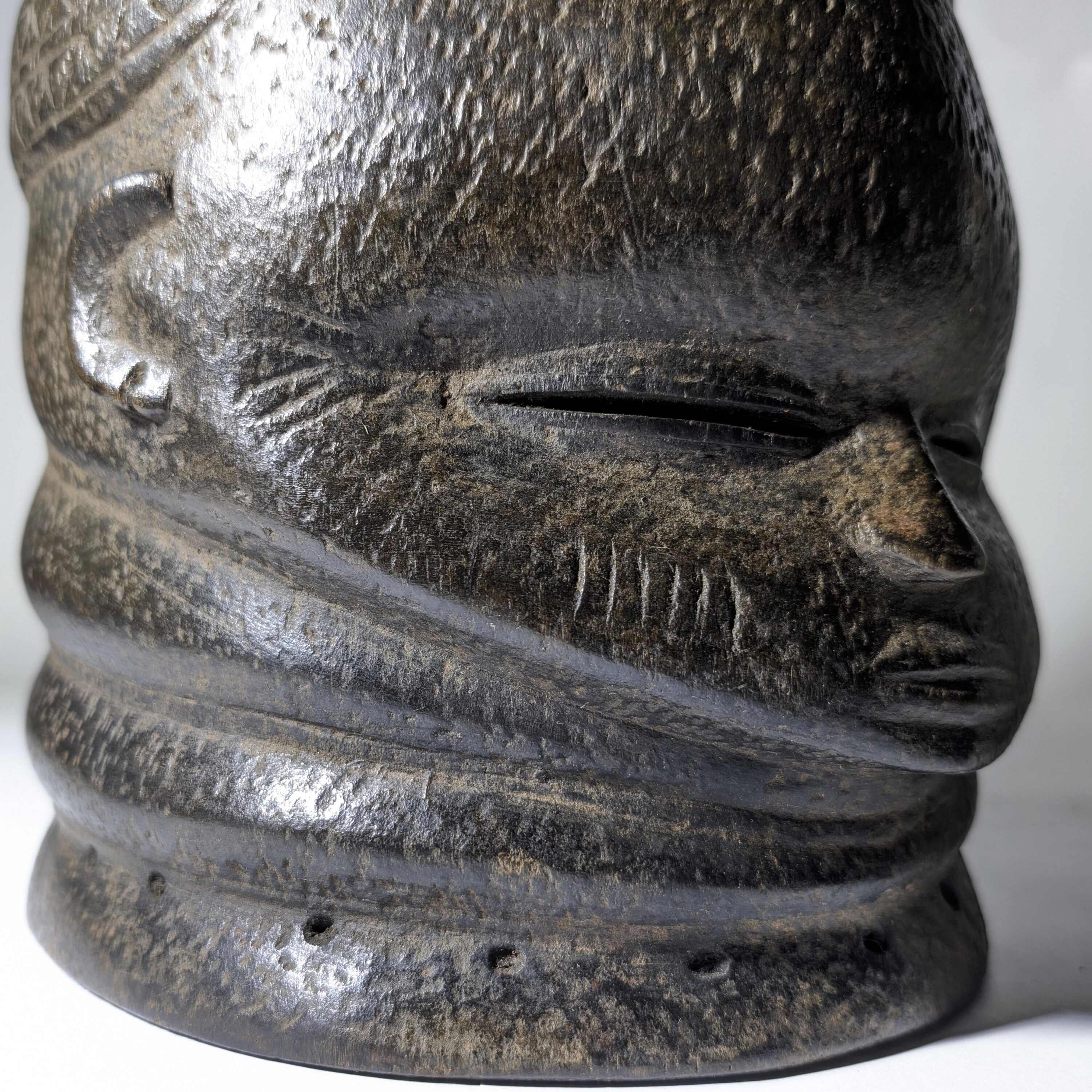メンデ族 サウェイ ヘルメット型仮面 (r451-25) - 画像 (9)